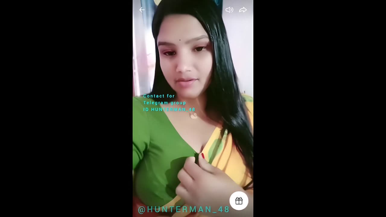 Hot Cute Babe In Saree Nude Tango Show