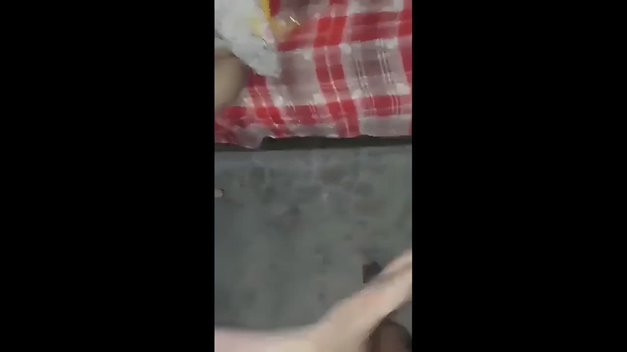 desi aunty showing ass fucking hard