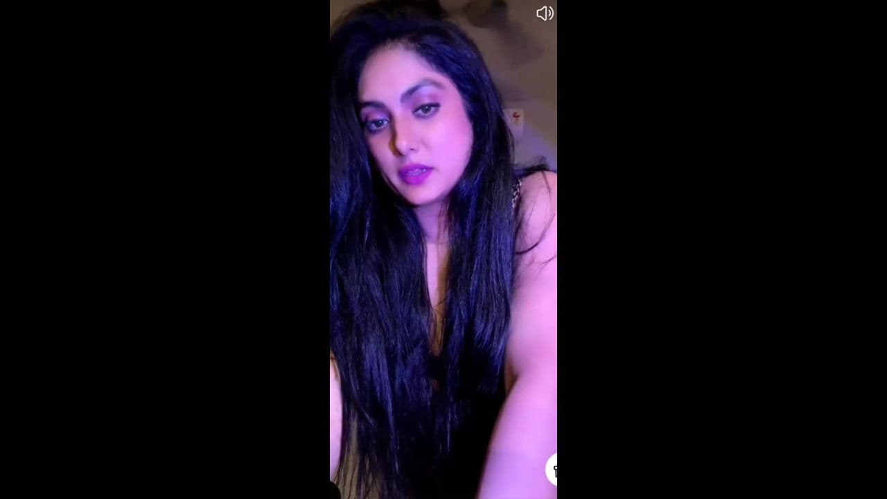 Venus Tango MILF Babe Dancing Teasing