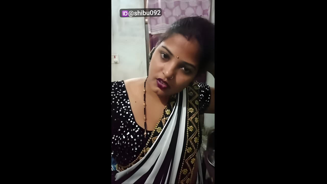 Desi hot youtuber