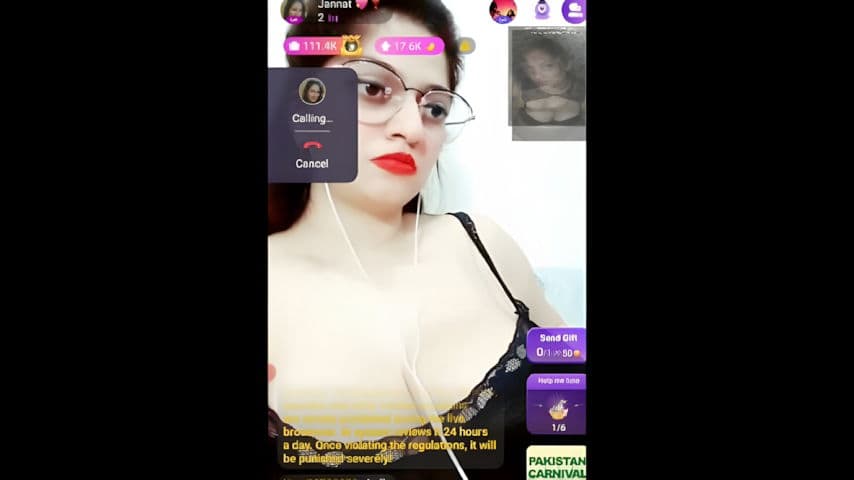 Pakistani beautiful cam girl jannat on chamet