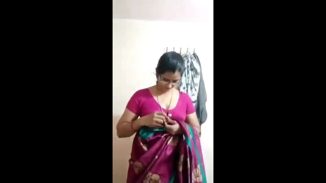 school teacher removed her saree