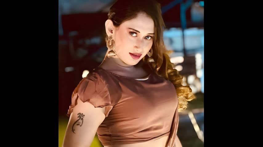 Priyanka Barnitta Biswas Exclusive Latest Live Booked