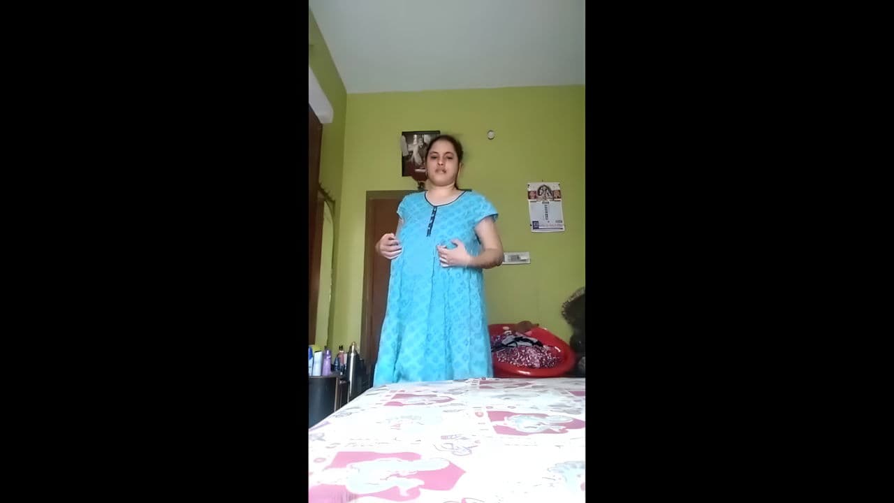 Very hot chubby bhabhi