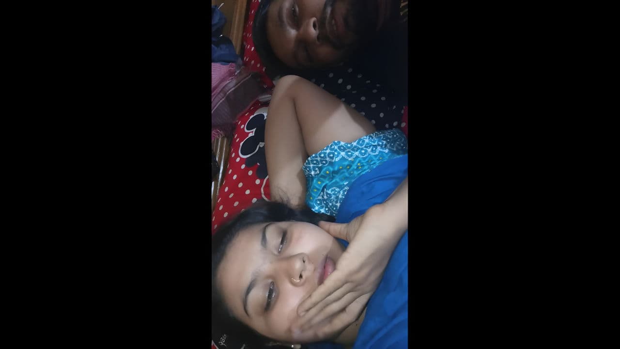 My cute stepsister invite me for fucking when she was alone her bedroom