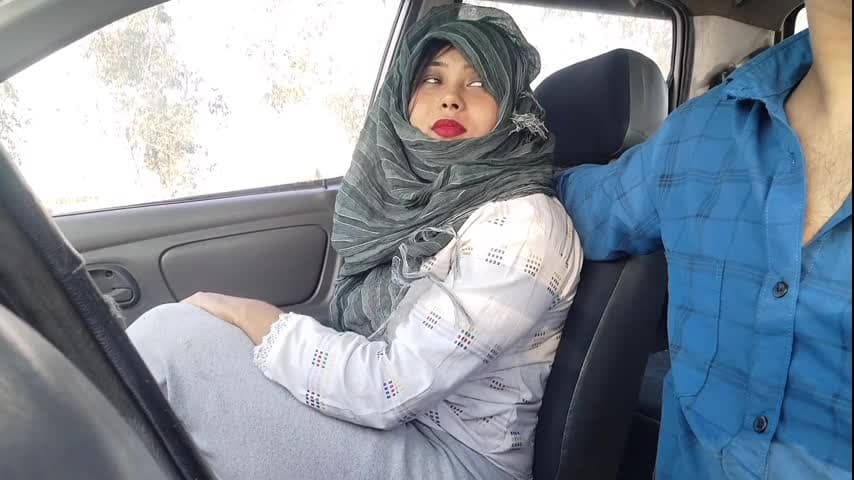 Desi Muslim Girl Hard Fucked In Car