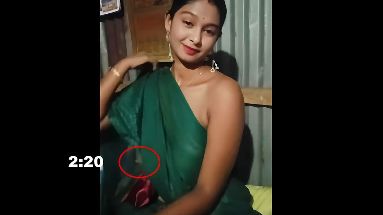 Youtuber Riya Vlogs Hot Nipple Show