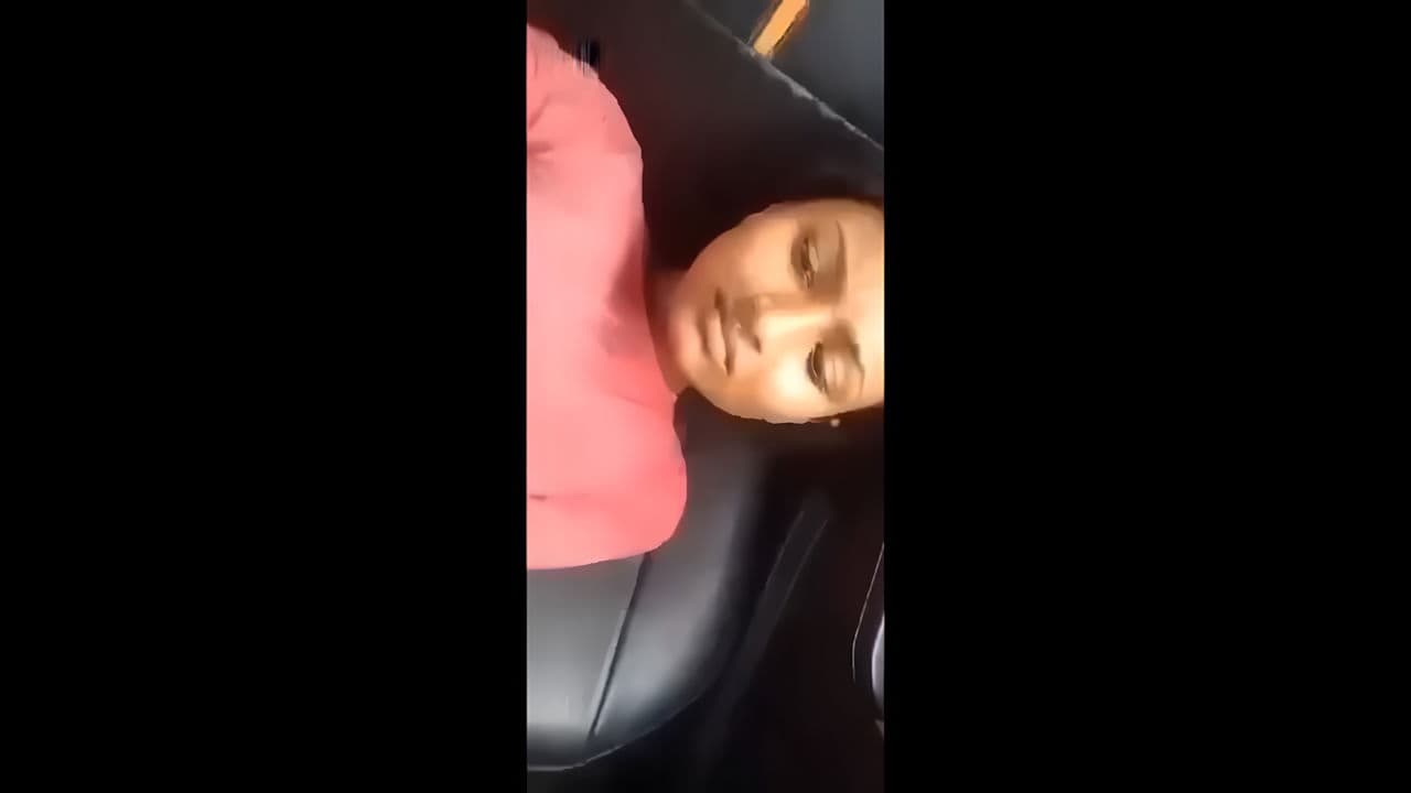GF Fucked Inside Car During Period