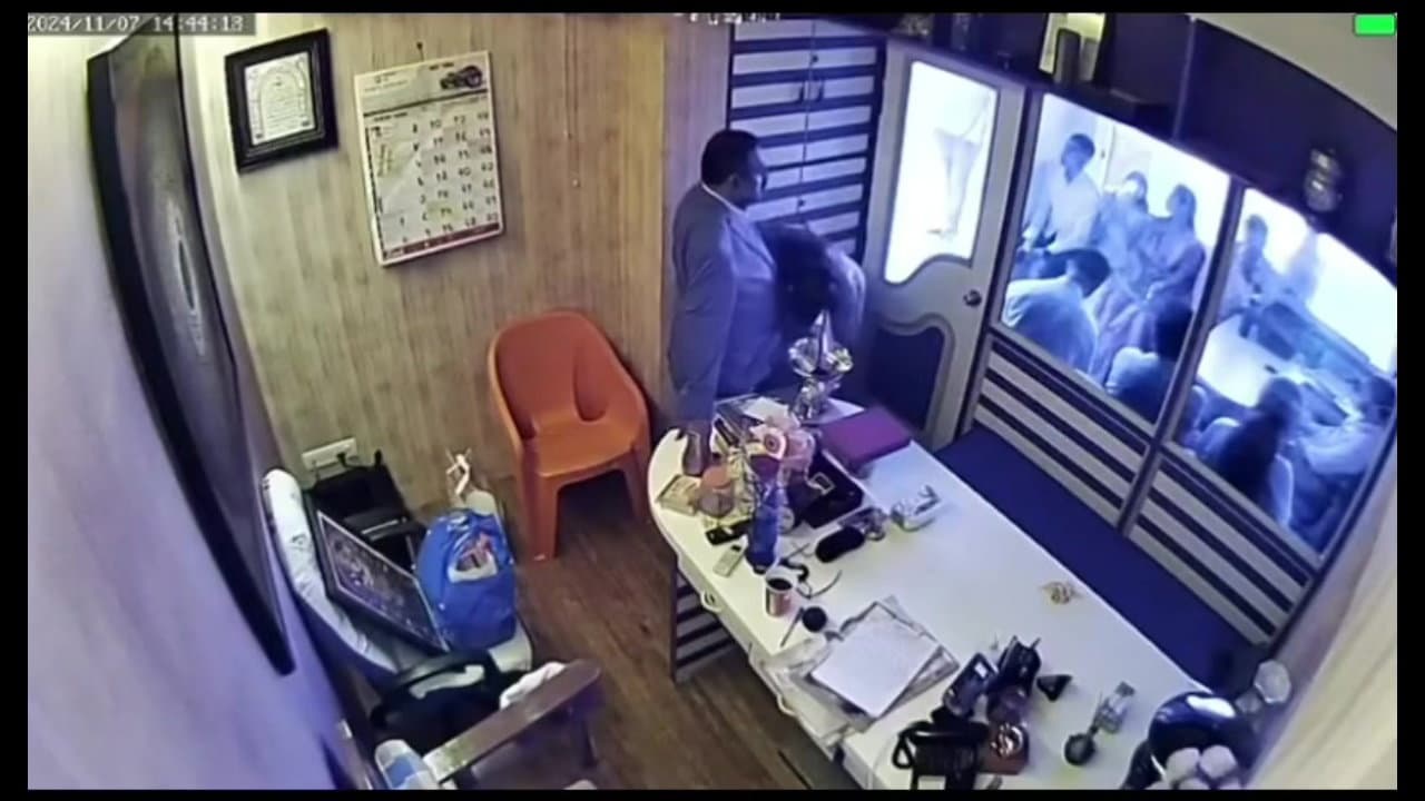 Viral Astrologer Fucks Multiple Women (1)