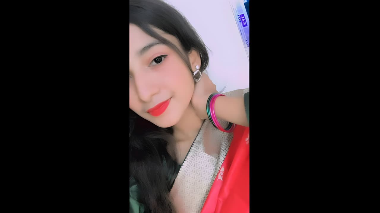 Cute Girlfriend Sexy Video Call Boobs And Fingering