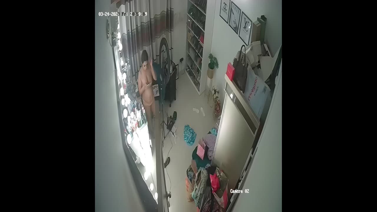 Pakistani Influencer CCTV Leaked Sex Video