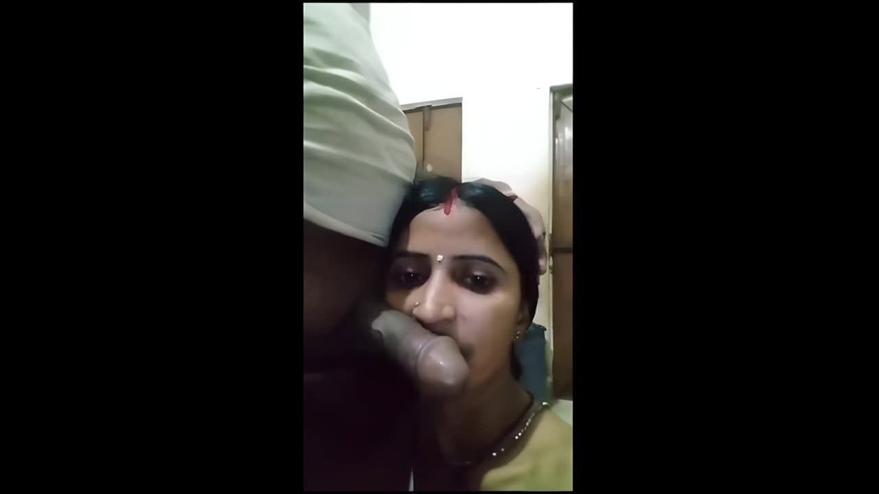Village Bhabhi Boobs Pressed And Cock Sucked