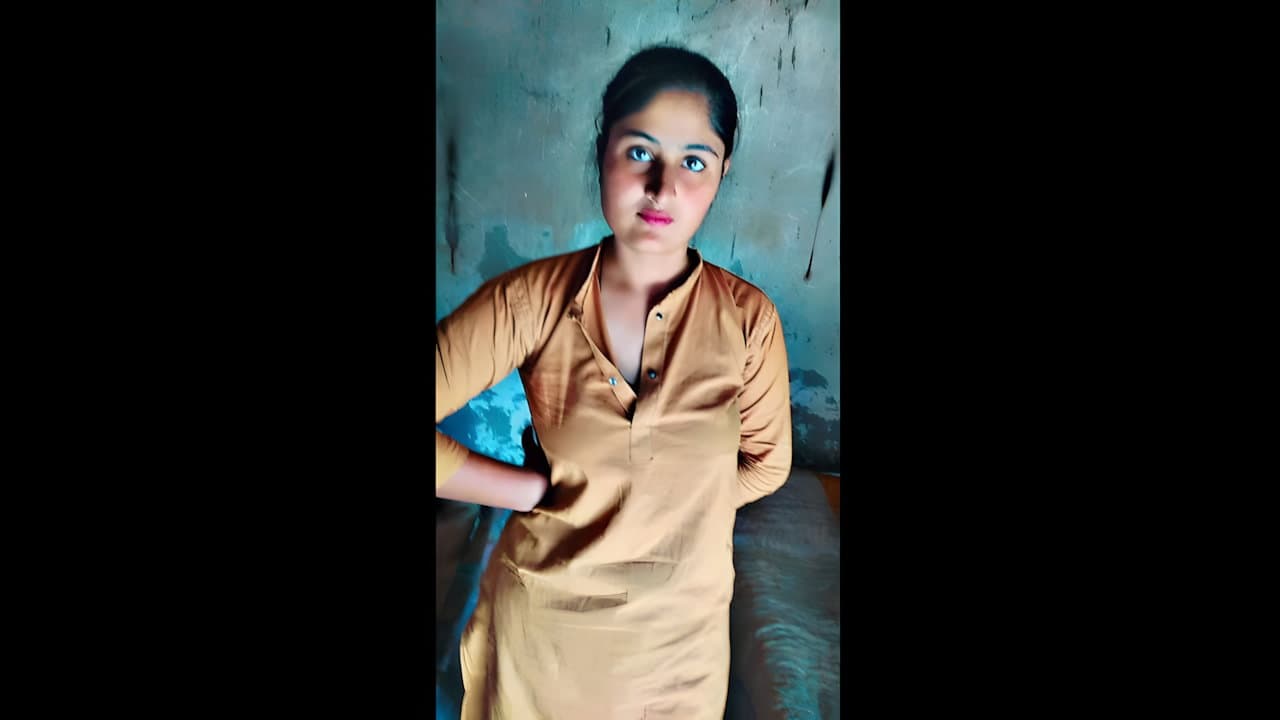 Pakistani Beautiful Girl Affair With Cousin