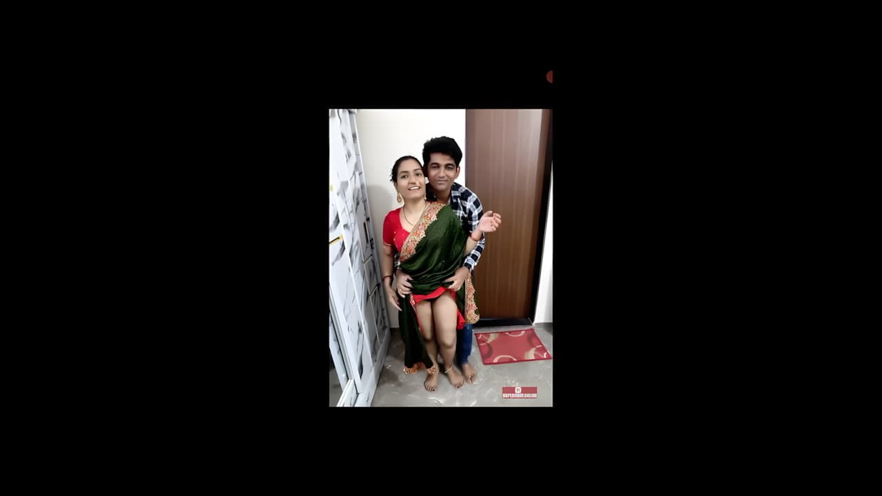 Desi Cute Bhabhi With Saree