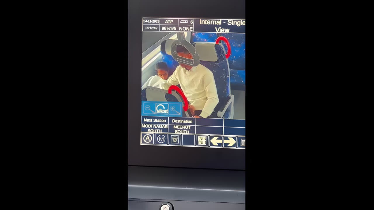 Viral Horny College Couple BJ and Fucking in Metro