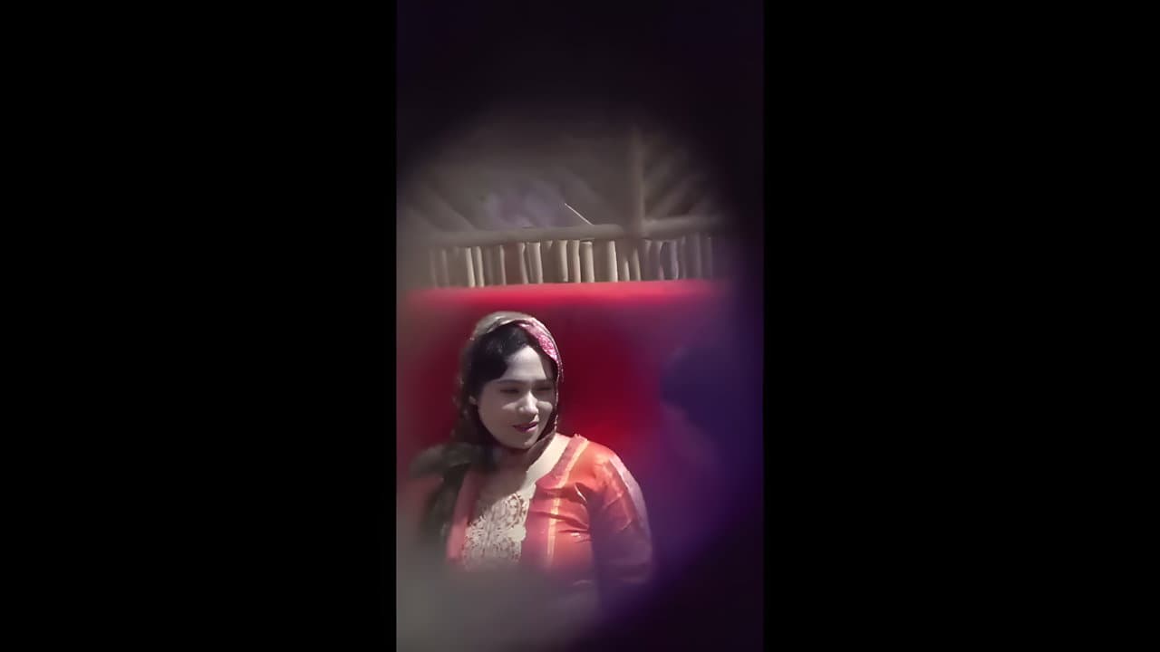 Hijab Couple Caught Fun in Restaurant