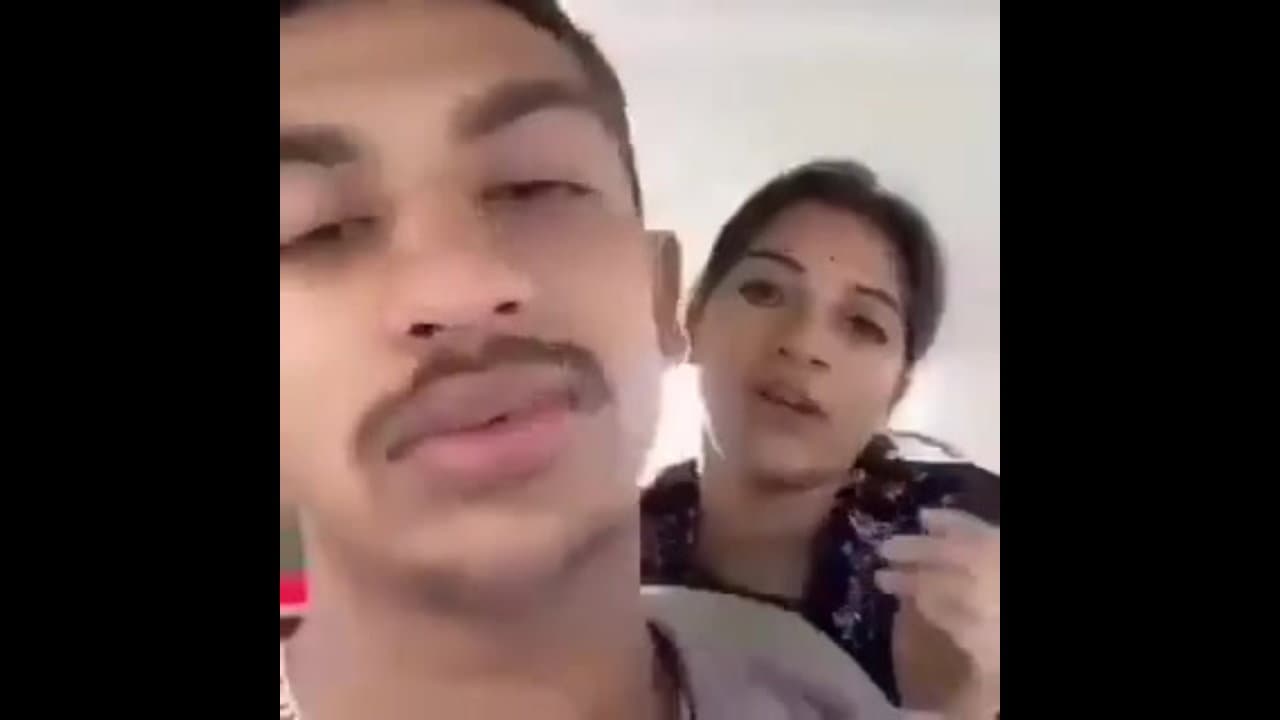 Girlfriend Ko Car Mein Choda Aur Video Banaya