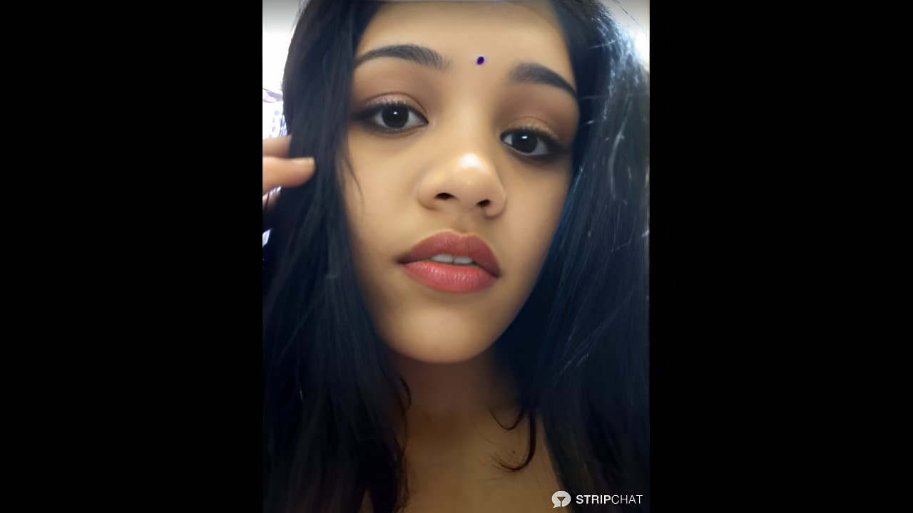 Cute Kavya7 Face Revealing Private Show