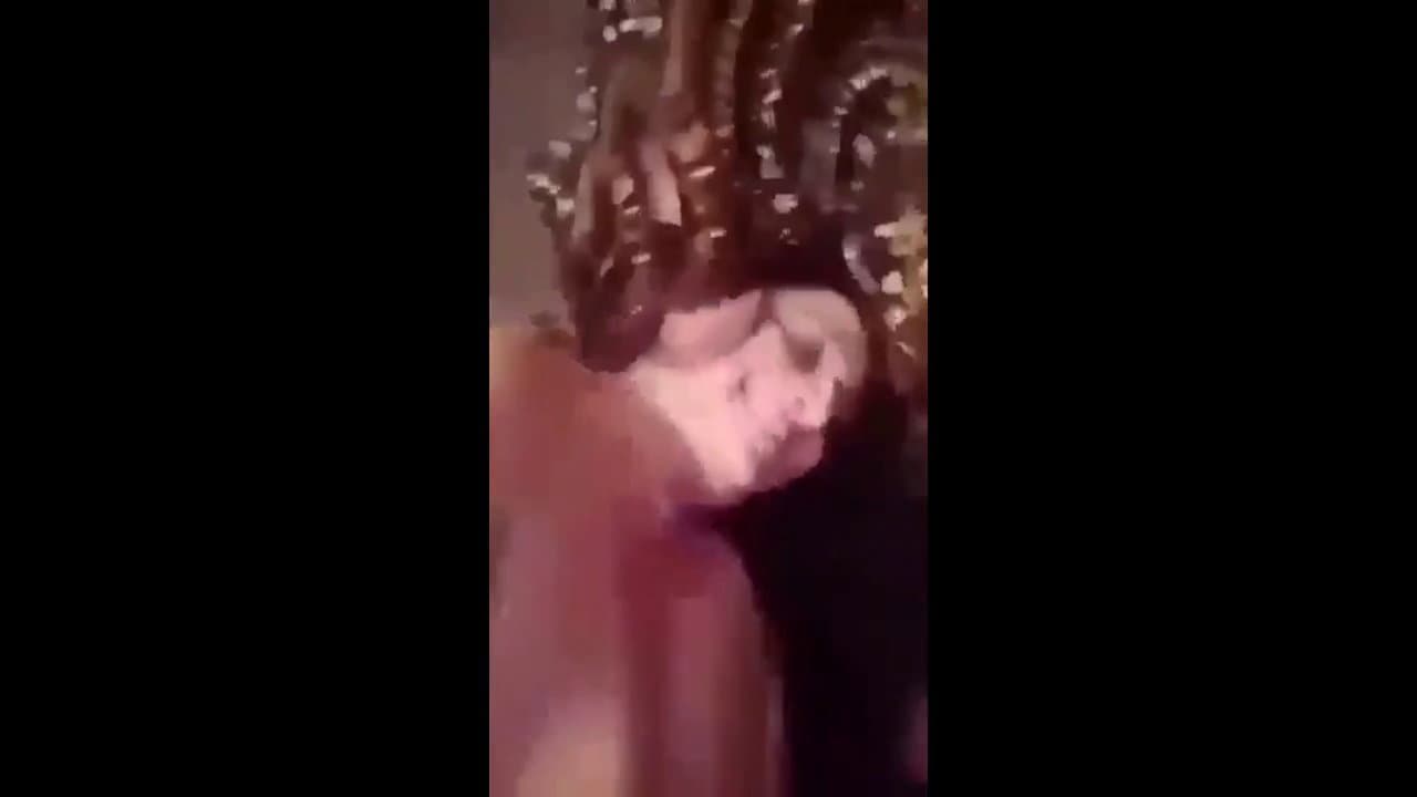 Hot Muslim Wife Sex MMS Lover Sath Lund Sawari Karke