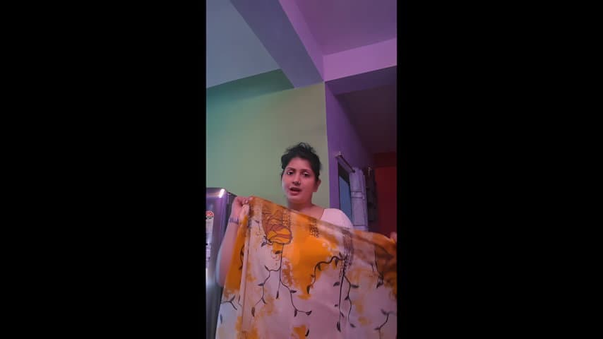 Bengali Aunty Huge Tits And Deep Navel In White Saari