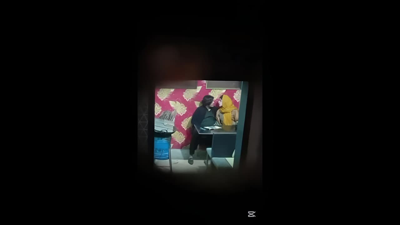 Beautiful Paki Girl Blowjob And Fucking In Restaurant