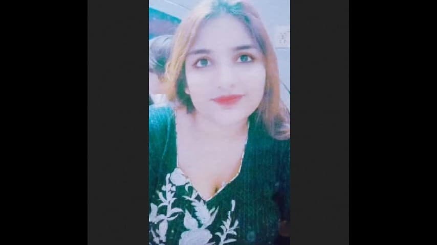 Beautiful Pakistani Wife Showing