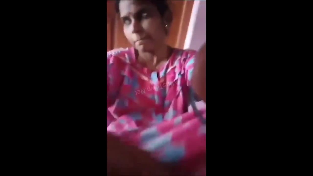 Tamil Bhabhi Secret Fingering