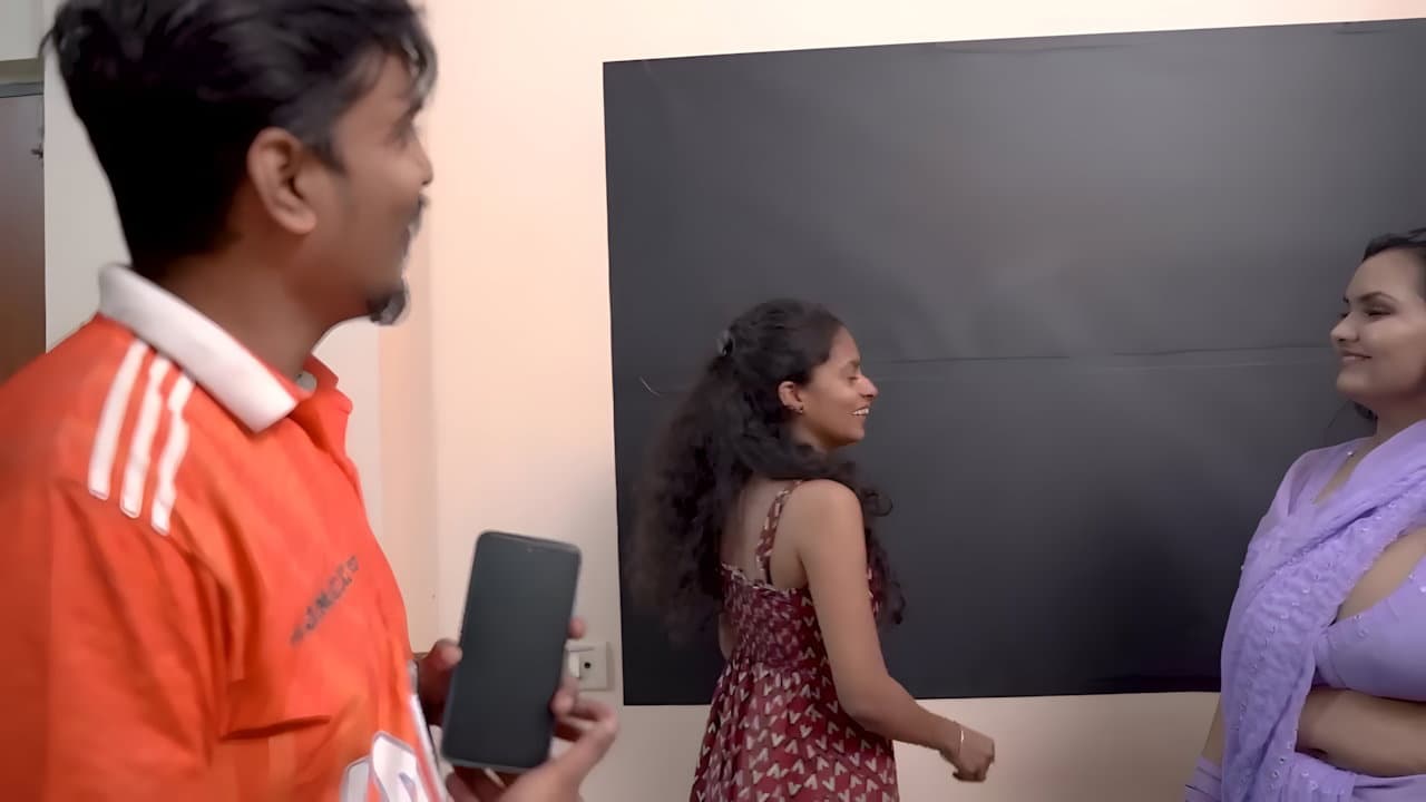 Srishti Banerjee Massive Boobs Teasing Spectacle