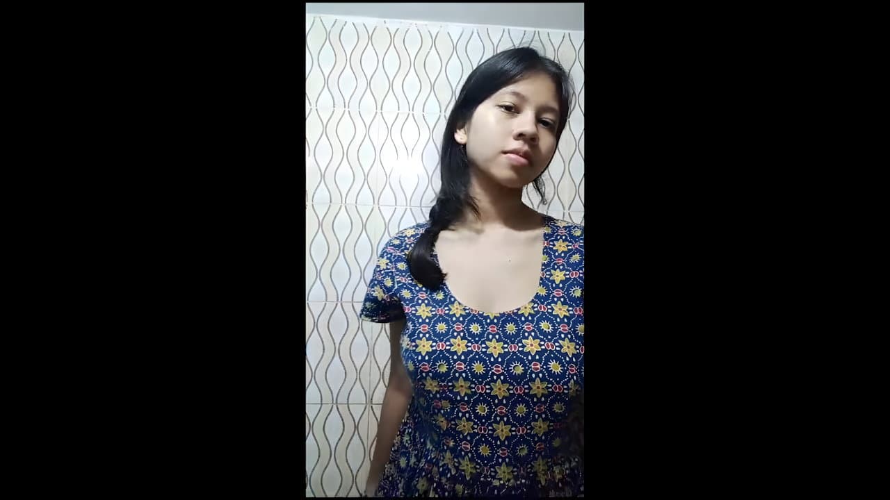 Sexy Bengali Girlfriend Stripping Big Boobs