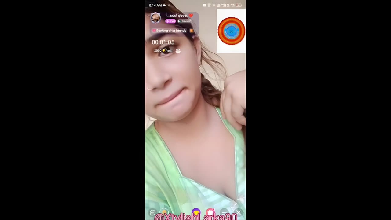 Soul Queen Nude Show and Piss on Chamet Live