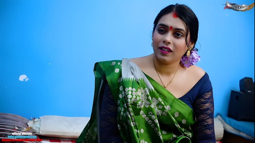 Bade Doodh Wali Pados Ki Bhabhi Ko Water Mangne Ke Bahane Chod Diya When She Was Alone At Home
