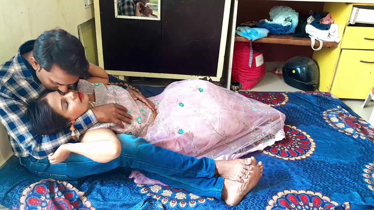 Desi Hot Girl Boob Pressing And Hard Fucking