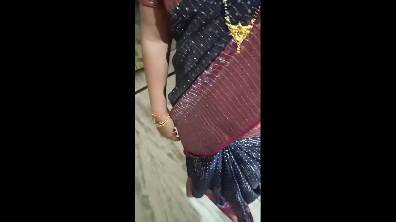 Desi Beautiful Owner Aunty Fucked For Rent