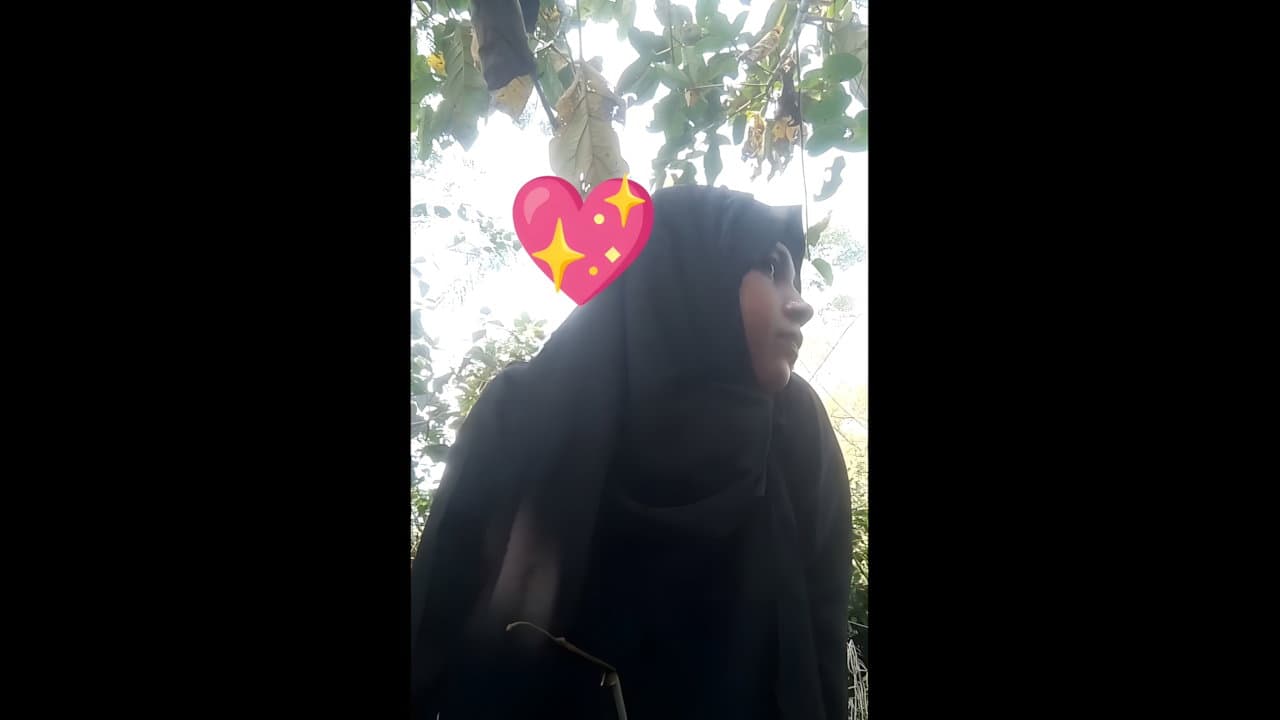Hijab Girl Wild Doggy Fuck and Blowjob