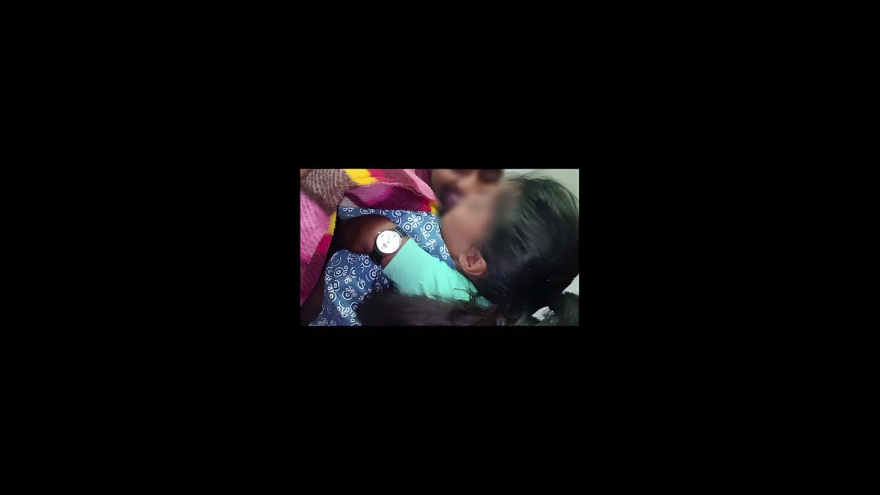 Desi Girl First Time Fuck at Boyfriend House