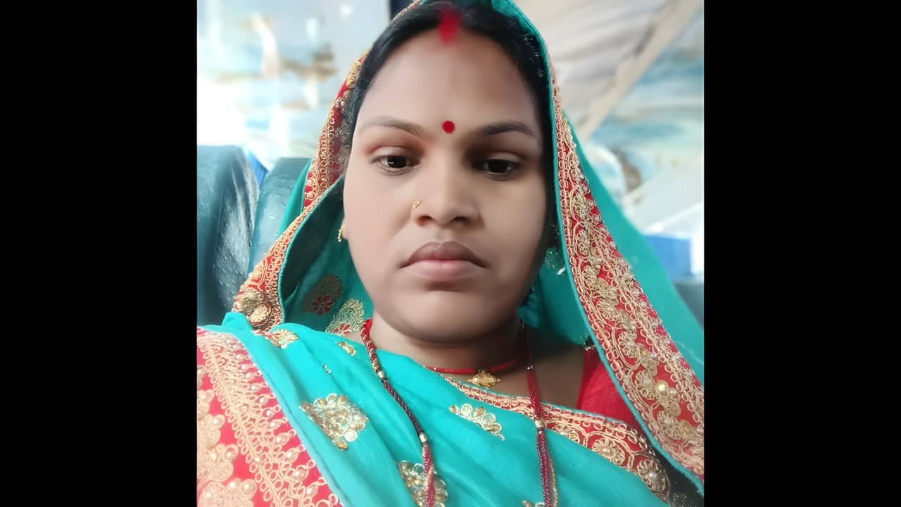 Horny Mature Bhabhi Secret Lover Fuck