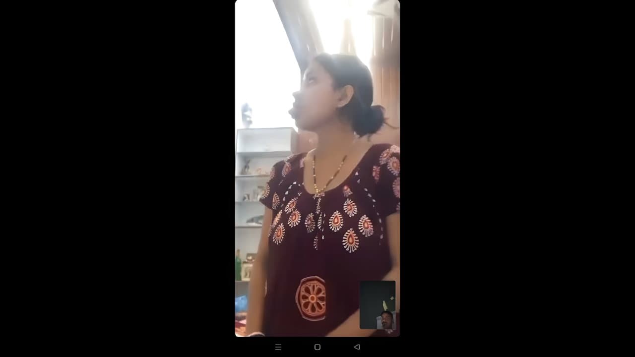 Seductive Bengali Boudi Private Session
