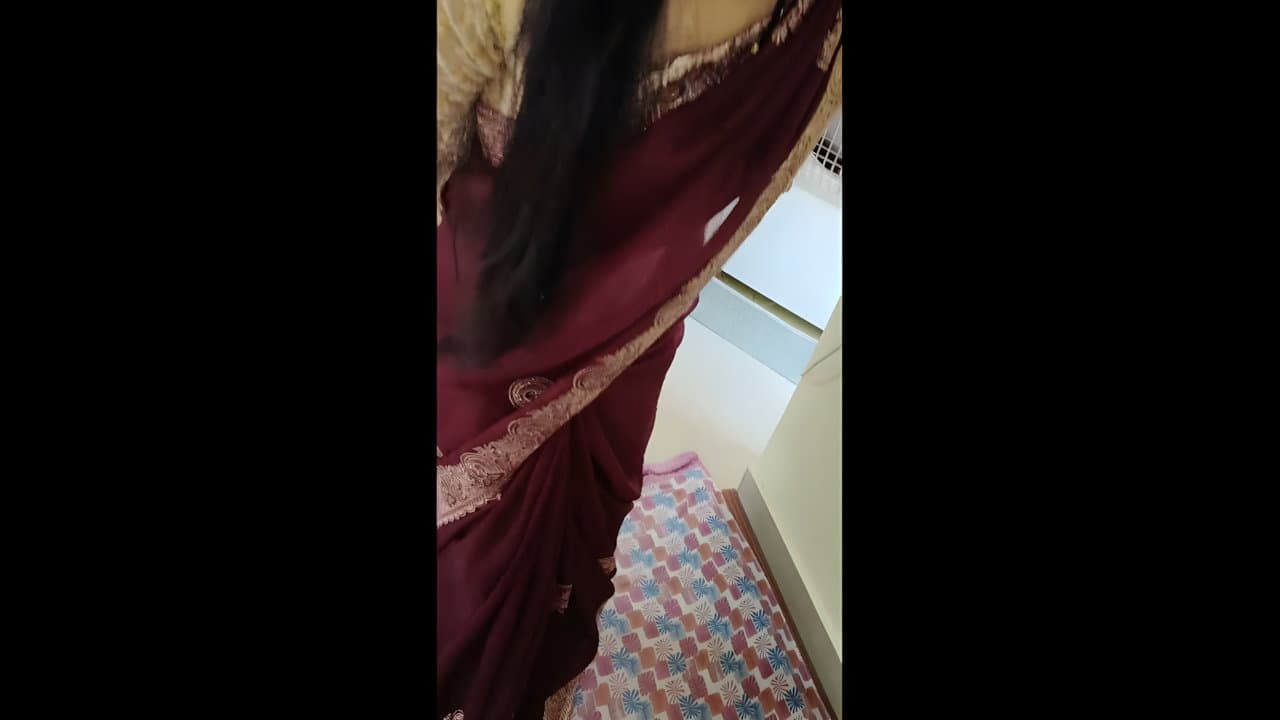Experienced Desi Bhabhi Teaches Young Guy How to Fuck