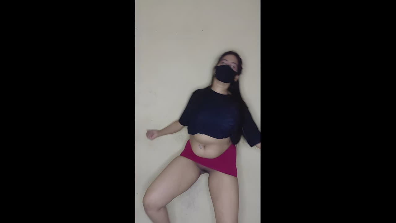 Seductive Girl Dances With Broken Heart And Wild Body