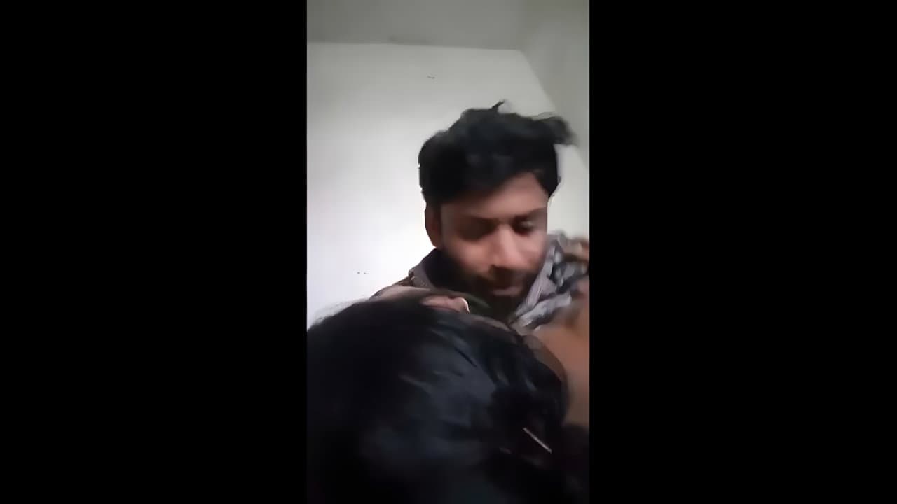 Empty Flat Floor Fucking With Girlfriend