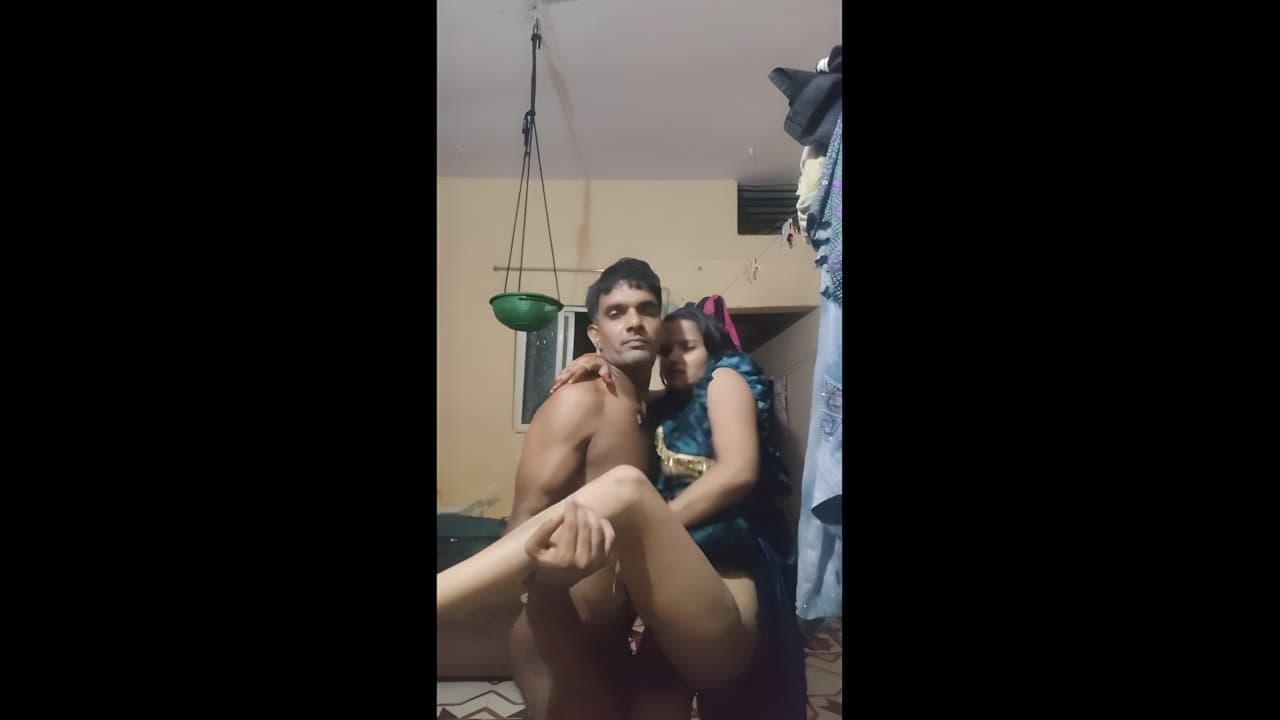 Hot Desi Bhabhi Hardcore Chudai With Loud Hindi Moans