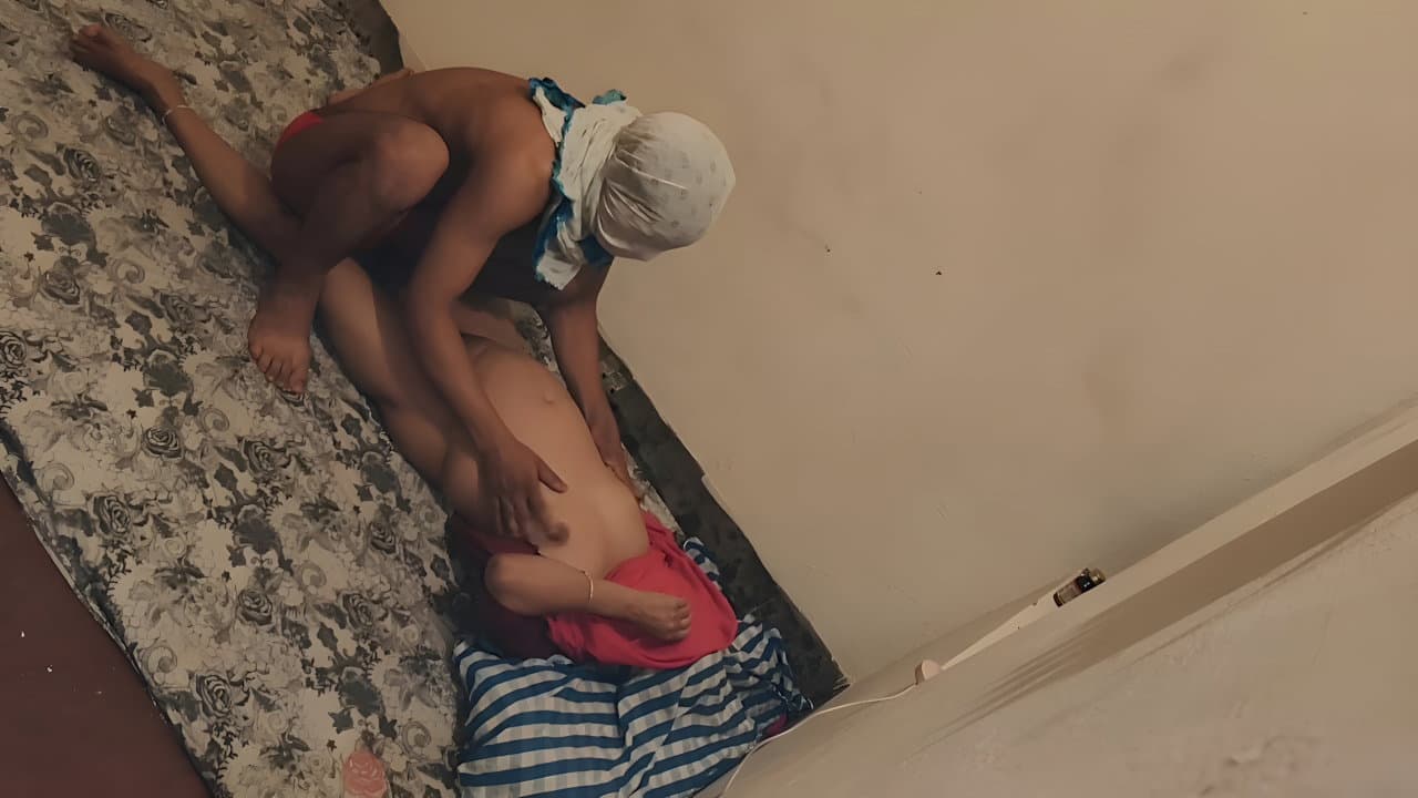 Desi Housewife Bhabhi Fucked By Devar