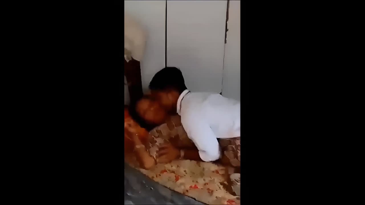 Secret Chupke Chudai With Desi Slut