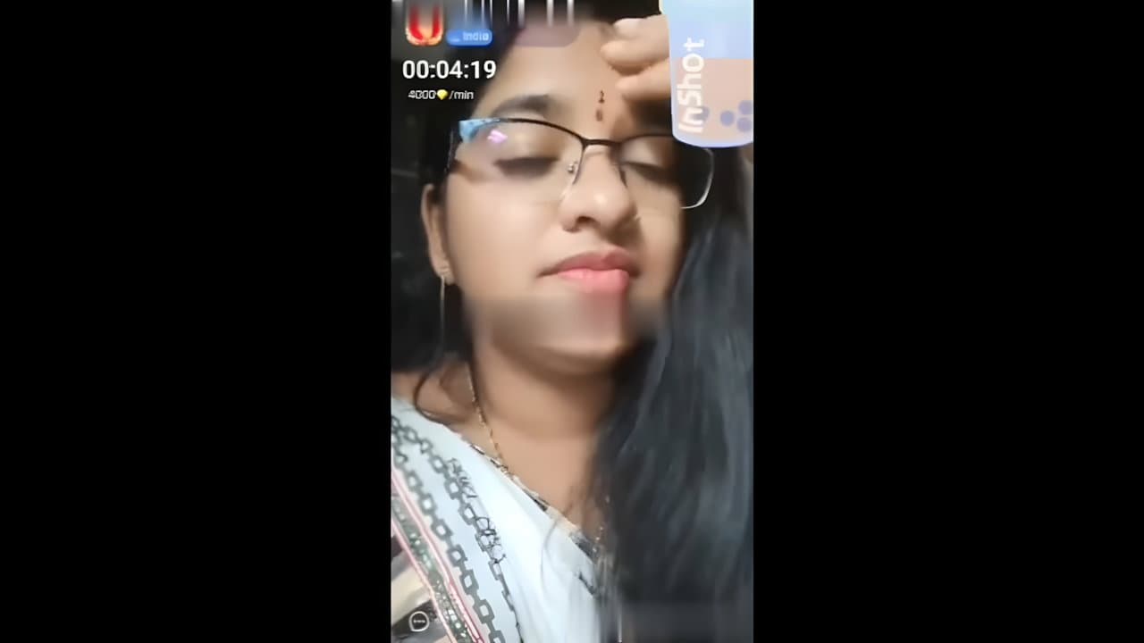 Horny Telugu Aunty Pranaya Nude Tease