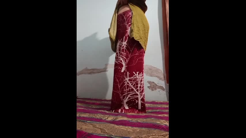 Hot Desi Bhabhi Erotic Solo Strip Show