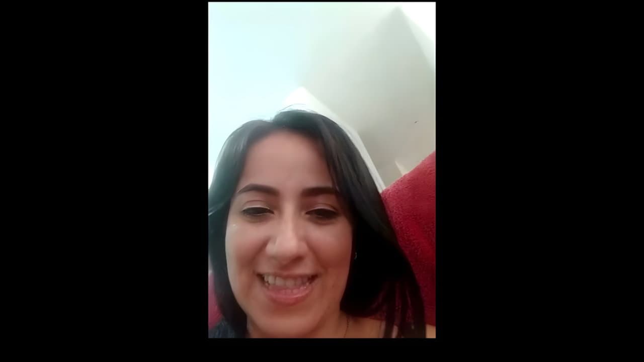 Pakistani Milf Sexy Nipple Tease Selfie