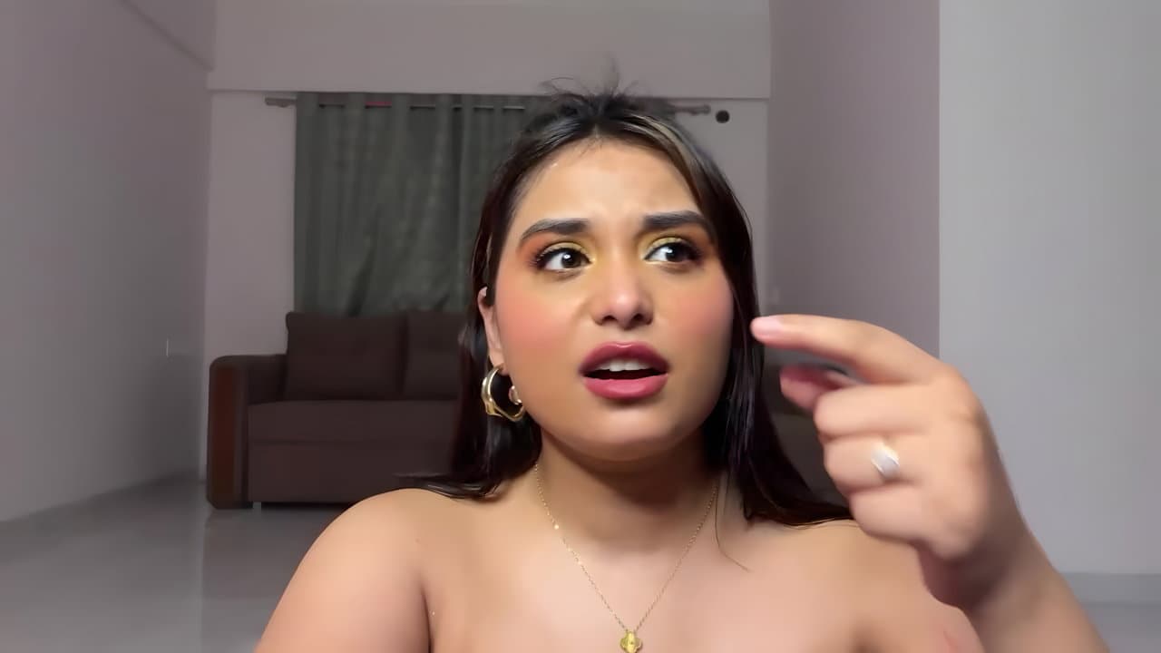 Chloie Decker Seductive Cut Dress Twerking Tease